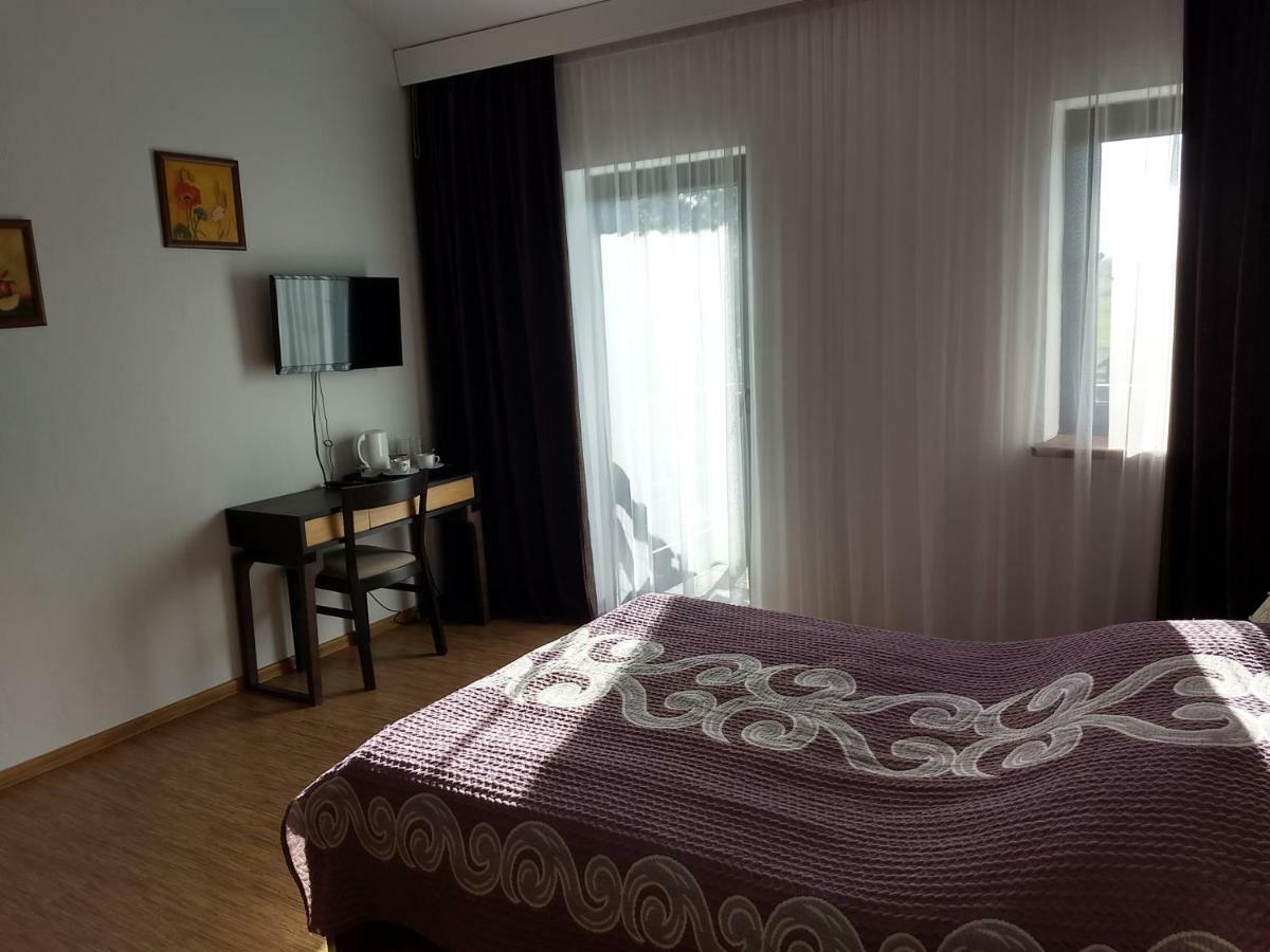 Bed and Breakfast Karczma Biesiadna Dalnia Exteriér fotografie