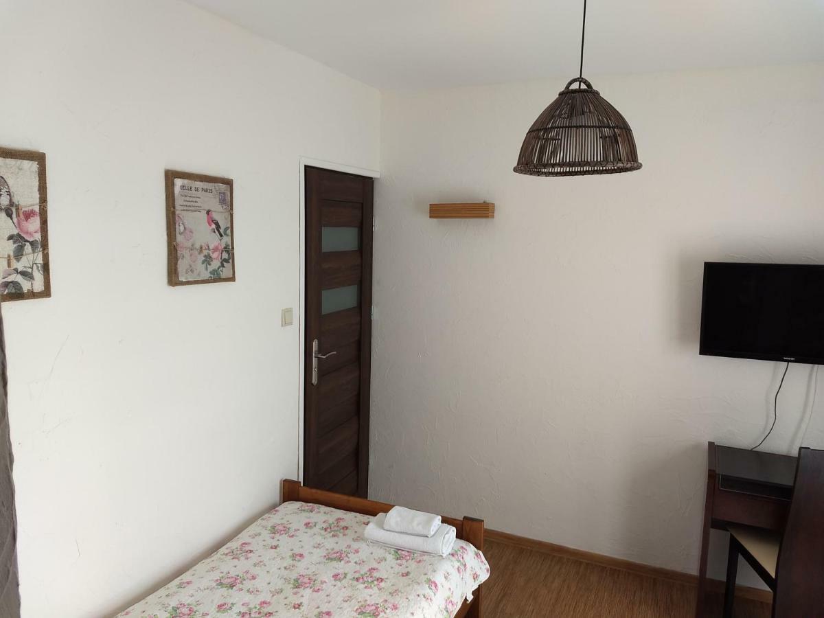 Bed and Breakfast Karczma Biesiadna Dalnia Exteriér fotografie
